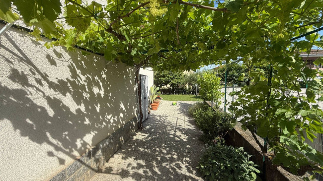 Villa in vendita a Limbiate