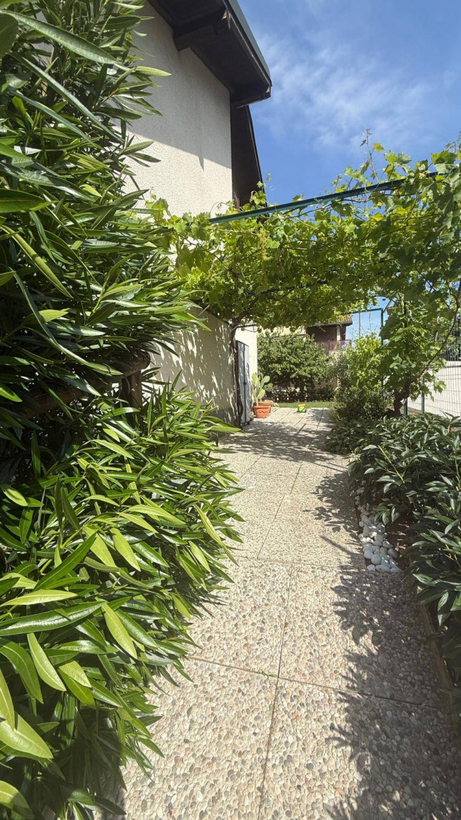 Villa in vendita a Limbiate