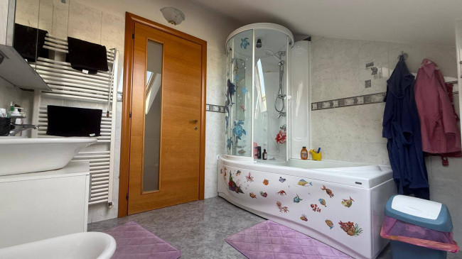 Villa in vendita a Limbiate