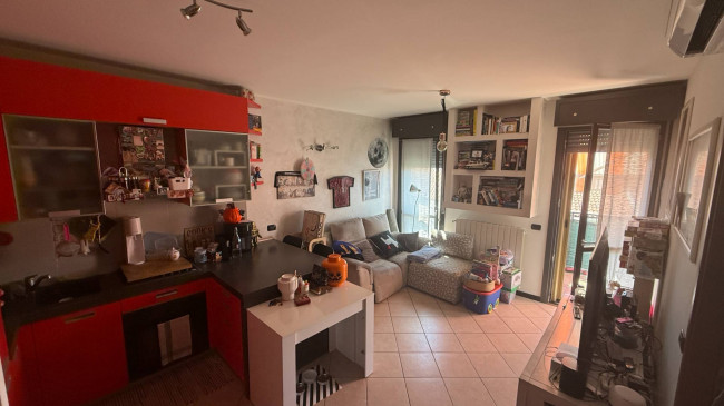 Appartamento in vendita a Garbagnate Milanese