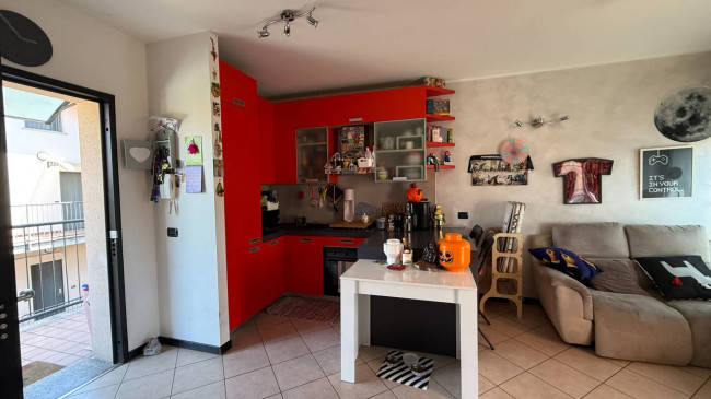 Appartamento in vendita a Garbagnate Milanese