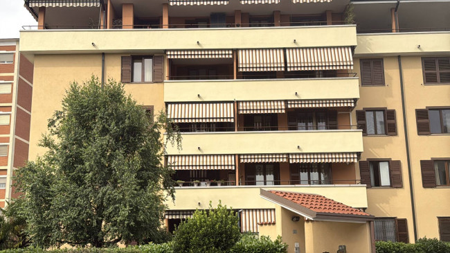 Appartamento in vendita a Garbagnate Milanese