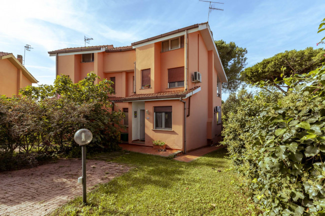 Villetta bifamiliare in vendita a Tarquinia