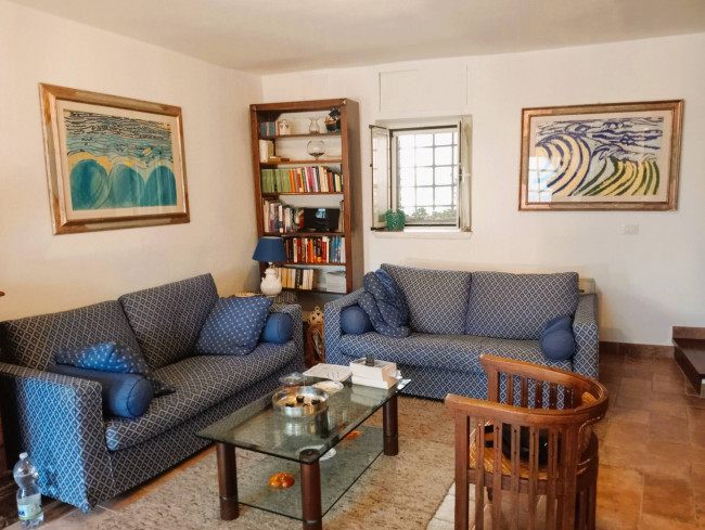 Appartamento in vendita a Marta