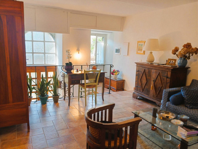 Appartamento in vendita a Marta