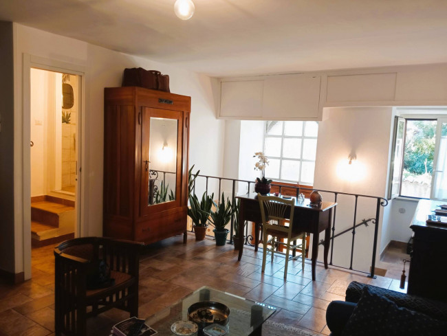 Appartamento in vendita a Marta