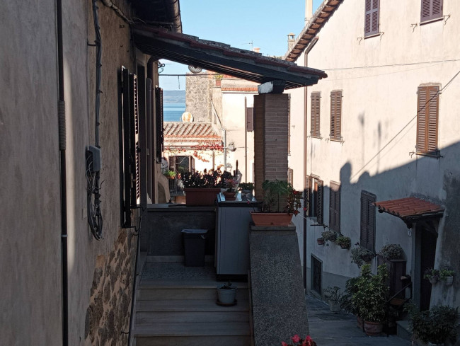 Appartamento in vendita a Marta