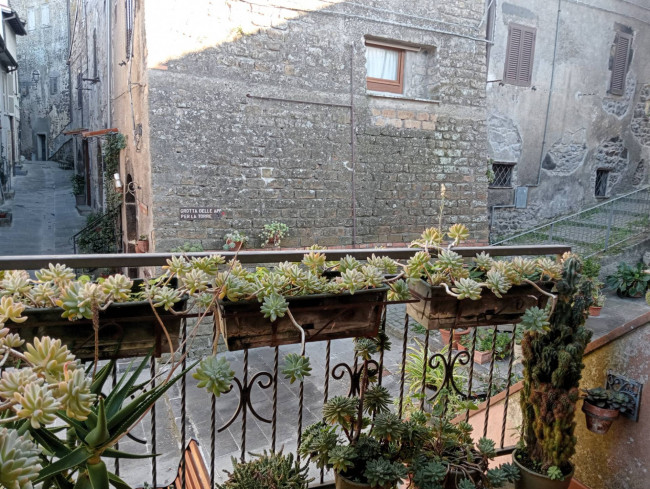 Appartamento in vendita a Marta