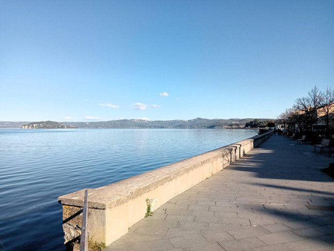 Appartamento in vendita a Marta