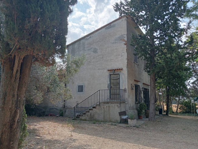Villa in vendita a Tarquinia