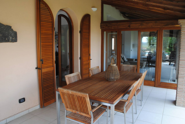 Villa in vendita a Tarquinia