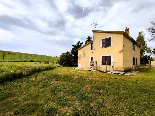 Casa singola in vendita a Tarquinia