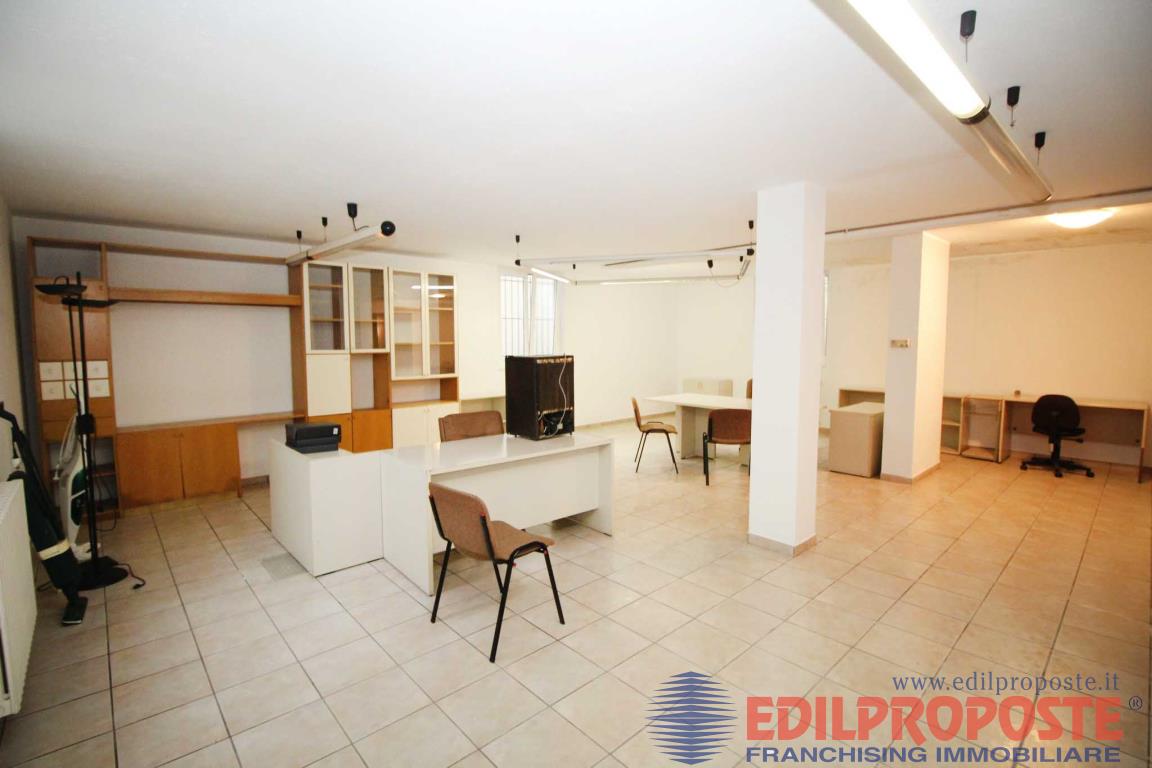 Studio/Ufficio in affitto a Lazzate