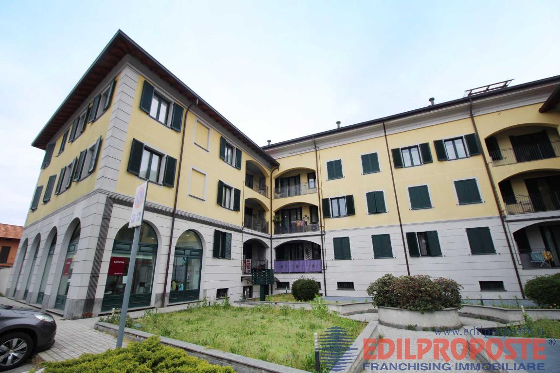 Appartamento in vendita a Lazzate