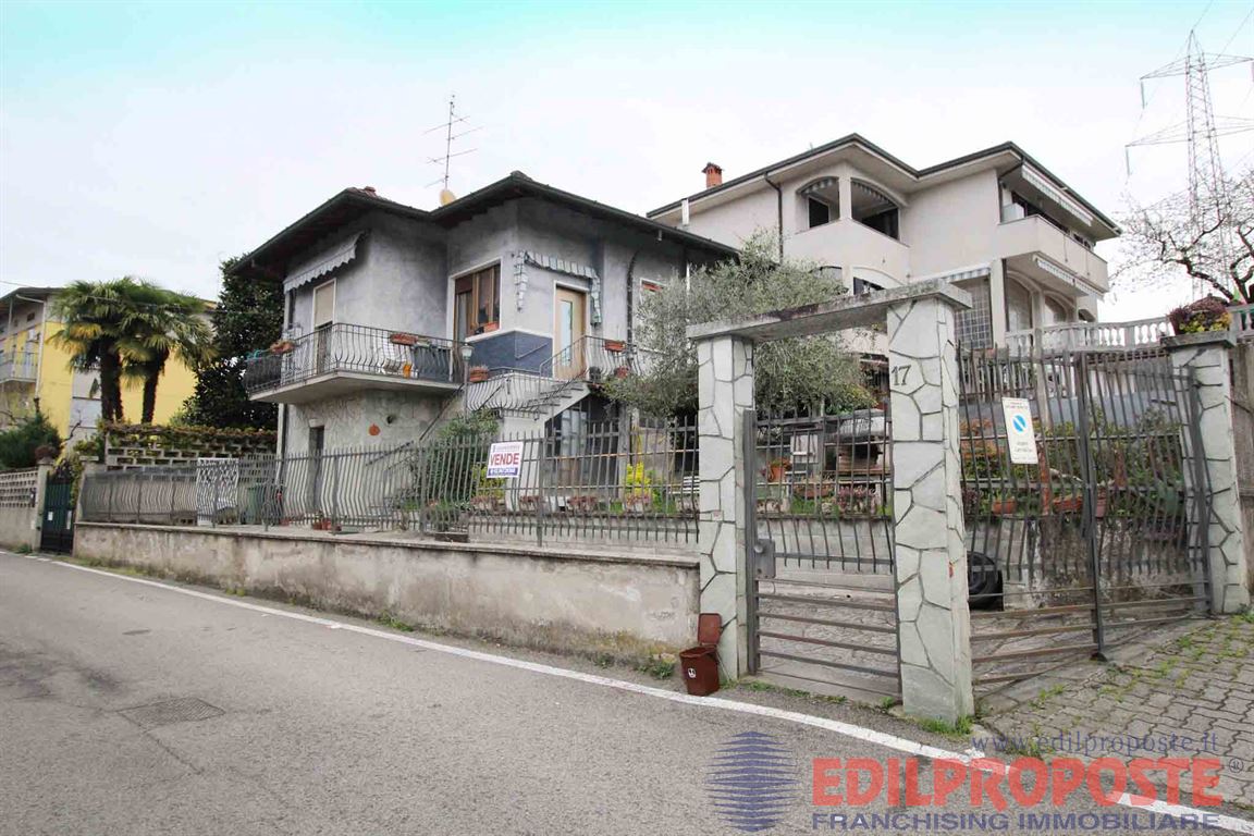 Casa singola in vendita a Ceriano Laghetto