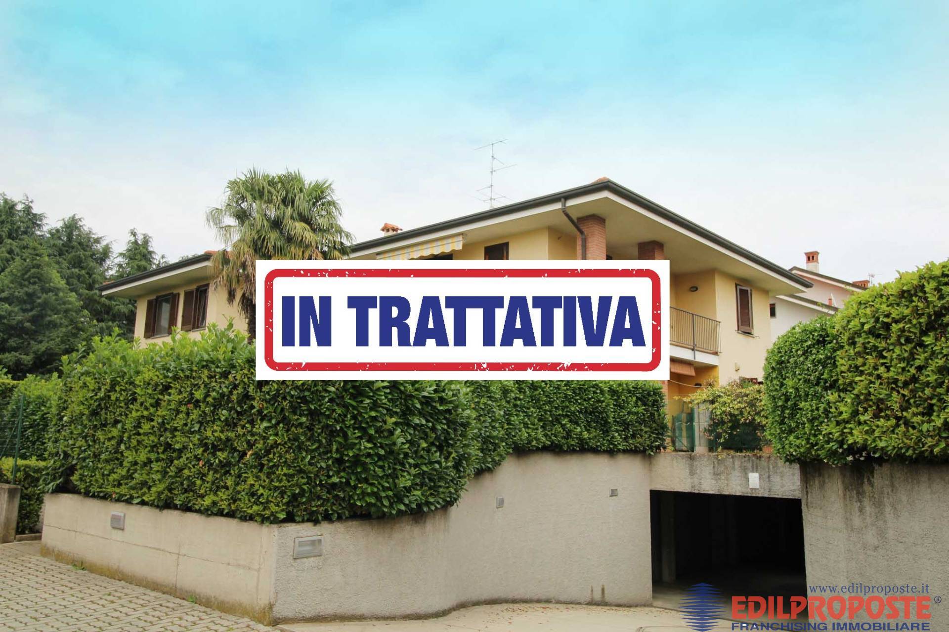 Appartamento in vendita a Cogliate