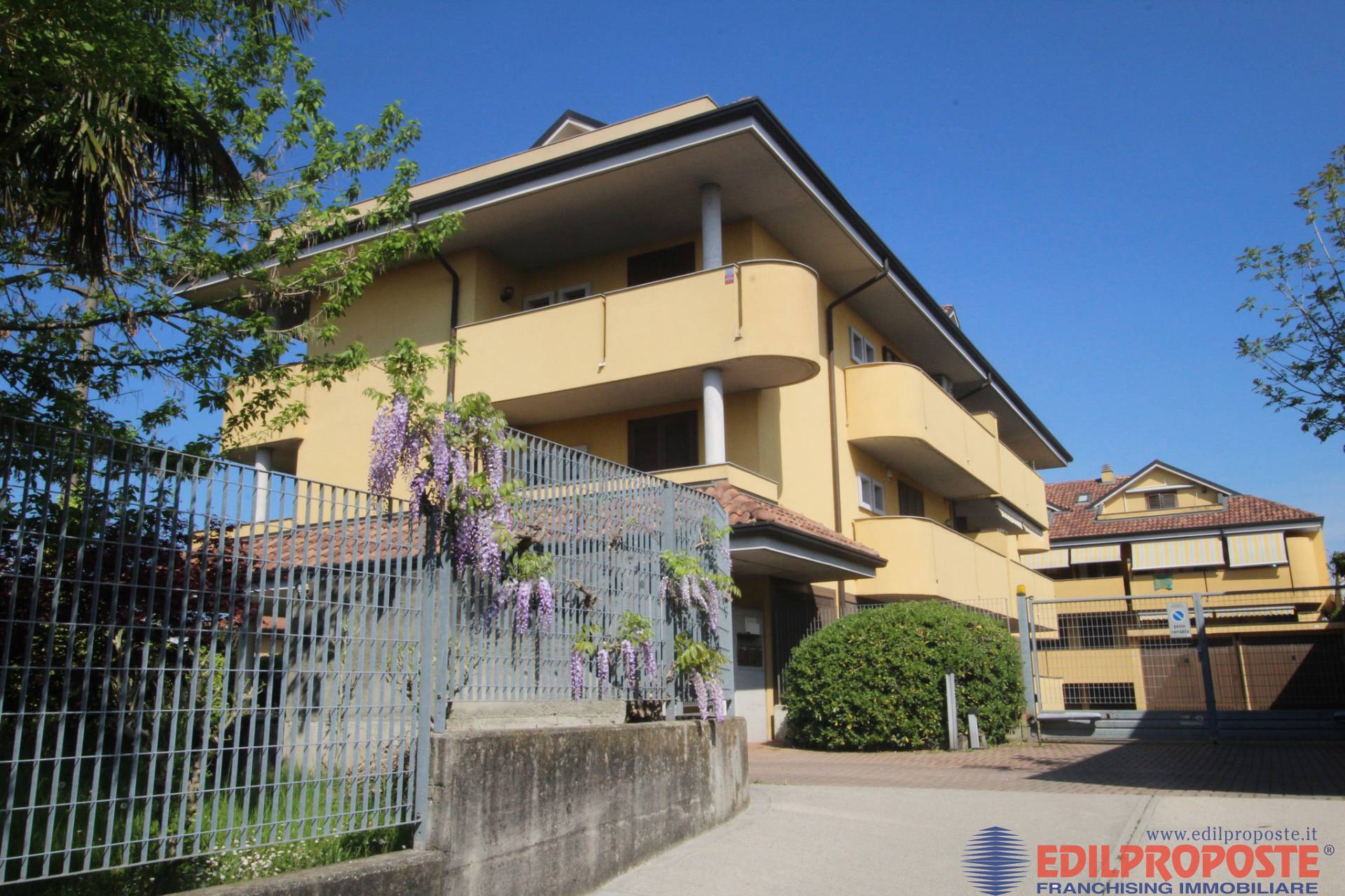 Appartamento in vendita a Misinto