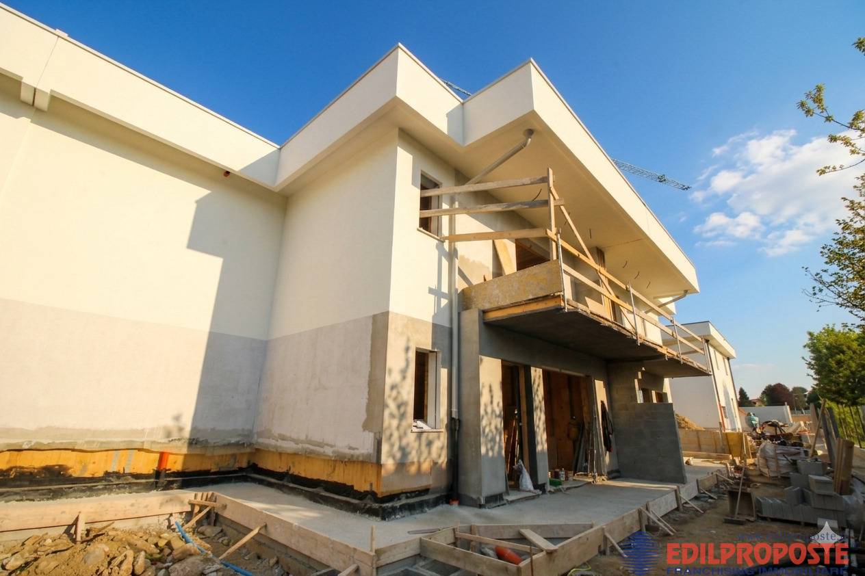 Villa in vendita a Lomazzo