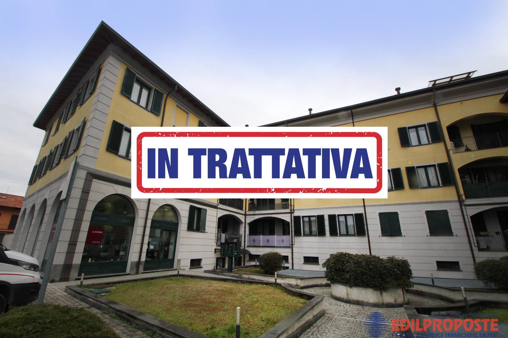 Appartamento in vendita a Lazzate