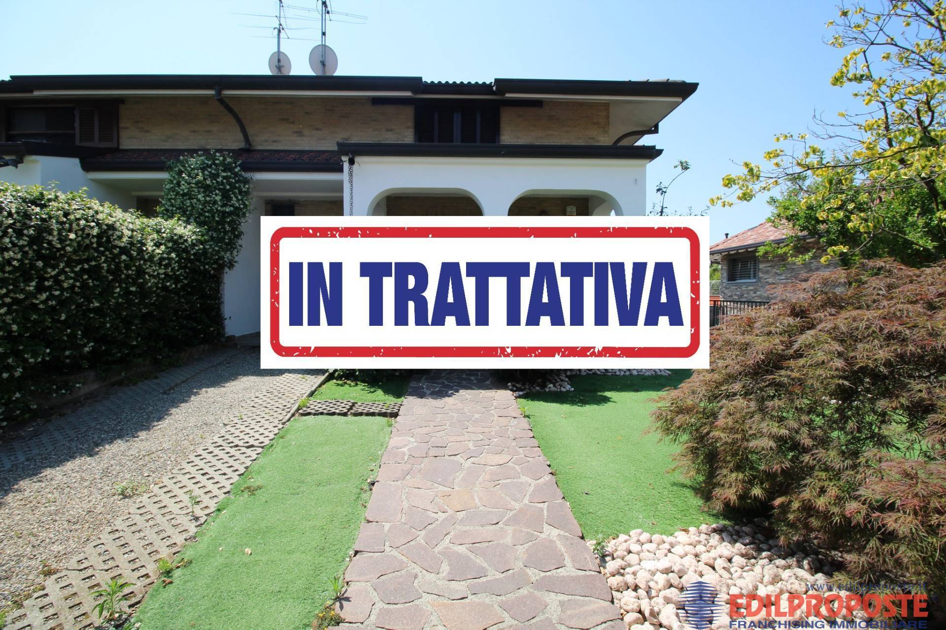 Villa in vendita a Misinto
