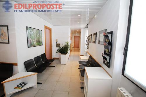 Studio/Ufficio in affitto a Lazzate