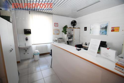 Studio/Ufficio in affitto a Lazzate
