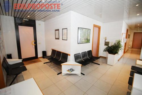 Studio/Ufficio in affitto a Lazzate