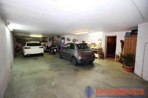 Villa in vendita a Lazzate