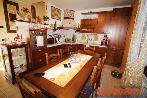 Villa in vendita a Lazzate