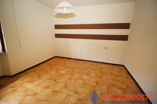 Appartamento in vendita a Misinto