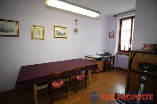 Appartamento in vendita a Lazzate