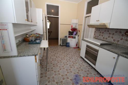Appartamento in vendita a Lazzate