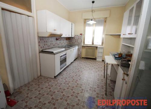 Appartamento in vendita a Lazzate