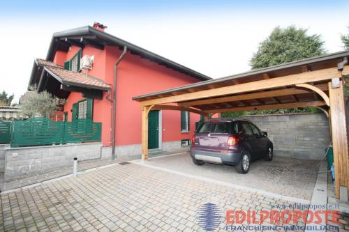 Appartamento in vendita a Lazzate