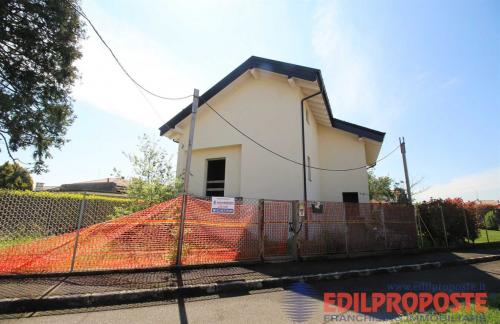 Villa in vendita a Misinto