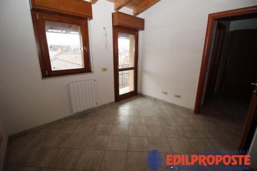Appartamento in vendita a Misinto