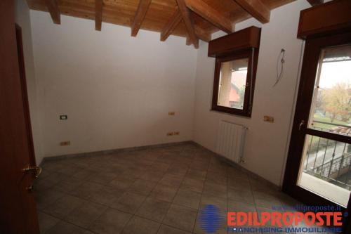 Appartamento in vendita a Misinto