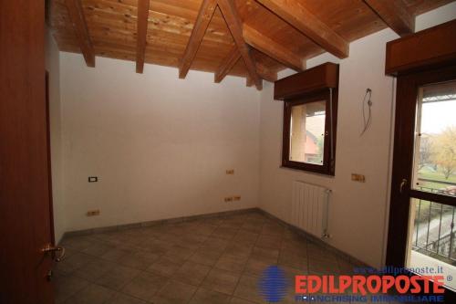 Appartamento in vendita a Misinto