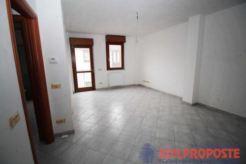 Appartamento in vendita a Misinto