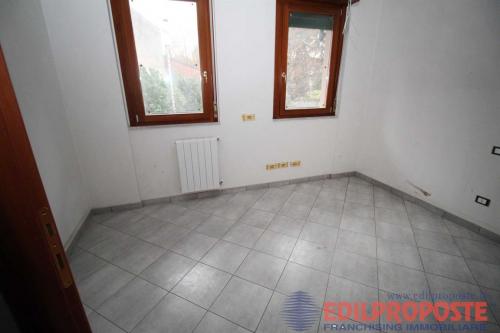 Appartamento in vendita a Misinto