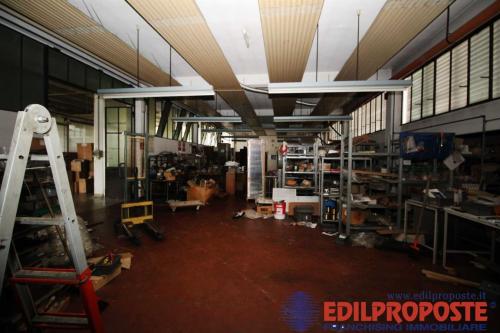 Capannone in affitto a Lentate sul Seveso