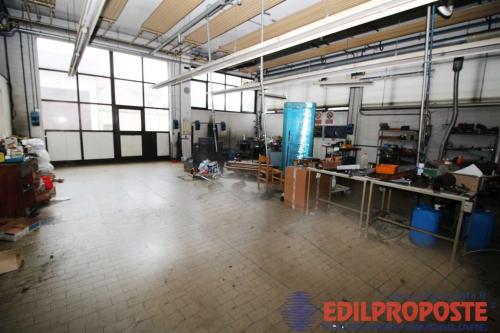 Capannone in affitto a Lentate sul Seveso