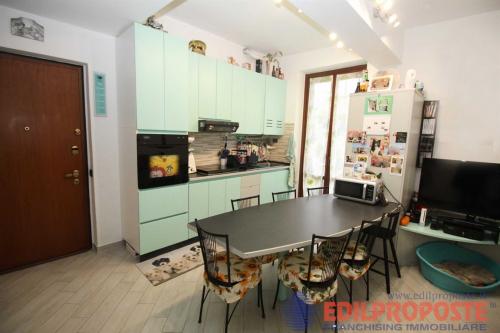 Appartamento in vendita a Cogliate