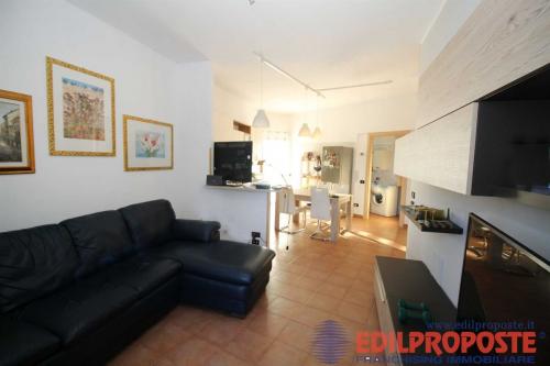 Appartamento in vendita a Lazzate