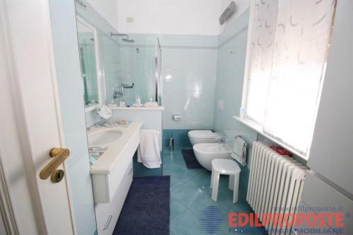 Villa in vendita a Lazzate