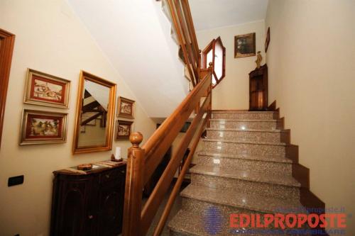 Villa in vendita a Lazzate