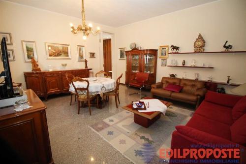 Villa in vendita a Lazzate