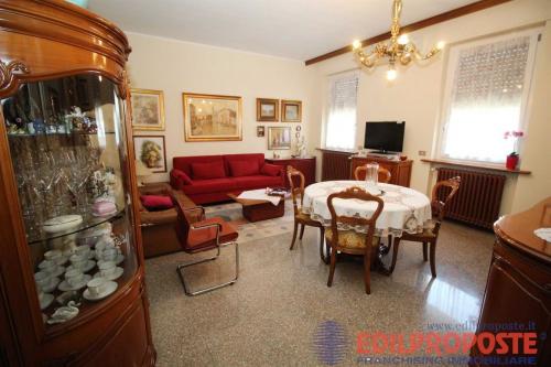 Villa in vendita a Lazzate