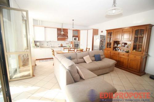 Appartamento in vendita a Cogliate
