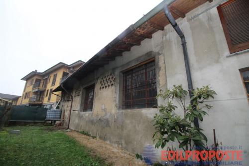 Rustico in vendita a Lentate sul Seveso
